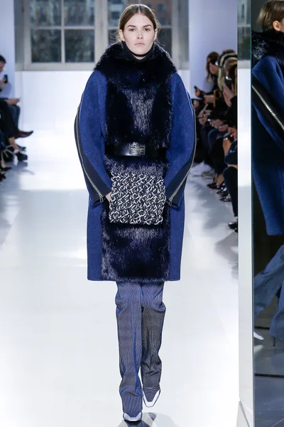 Look 1